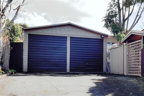 Photo of property in 98/98a Glenpark Avenue, Frankleigh Park, New Plymouth, 4310
