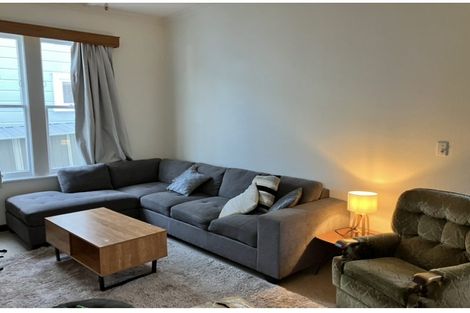 Photo of property in 7 Herald Terrace, Berhampore, Wellington, 6023