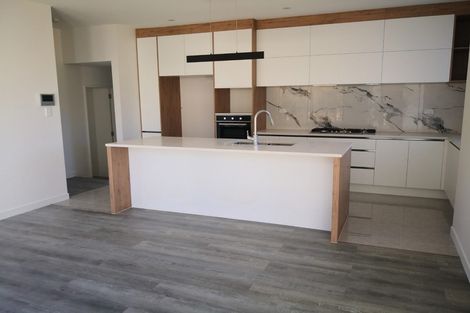 Photo of property in 135 Tiriwa Drive, Massey, Auckland, 0614