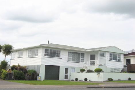 Photo of property in 211 South Road, Spotswood, New Plymouth, 4310