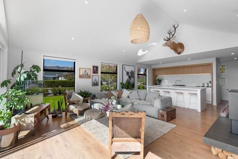 Photo of property in 1 Hewson Crescent, Lake Hawea, Wanaka, 9382