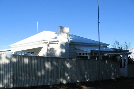 Photo of property in 12 Elizabeth Road, Bluff Hill, Napier, 4110