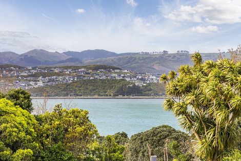 Photo of property in 43 Waiuta Street, Titahi Bay, Porirua, 5022