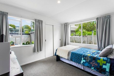 Photo of property in 175c Hibiscus Coast Highway, Red Beach, 0932
