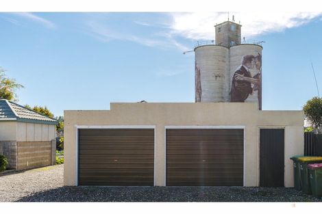 Photo of property in 2 Mill Road, Waimate, 7924