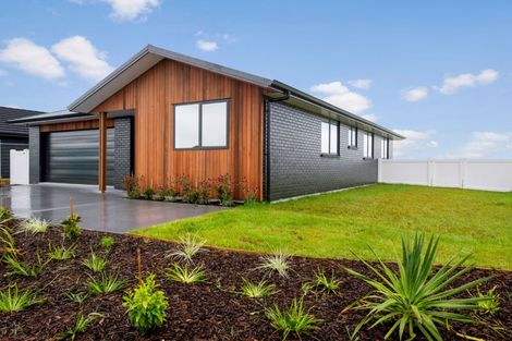 Photo of property in 62 Maturiki Drive, Ruakaka, 0118