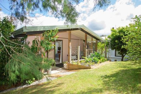 Photo of property in 41 Clinton Road, Tawharanui Peninsula, Warkworth, 0986