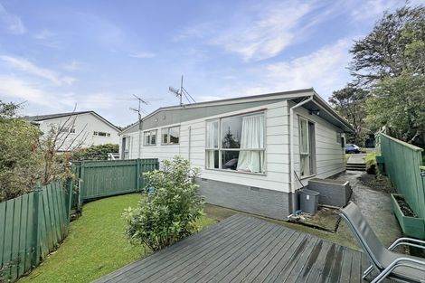Photo of property in 10a Camellia Terrace, Maungaraki, Lower Hutt, 5010