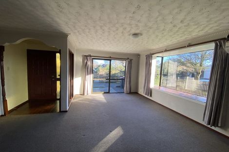 Photo of property in 9 Montclare Avenue, Ilam, Christchurch, 8041