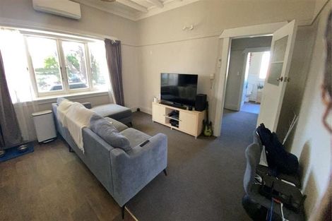 Photo of property in 1100 Karamu Road North, Mayfair, Hastings, 4122