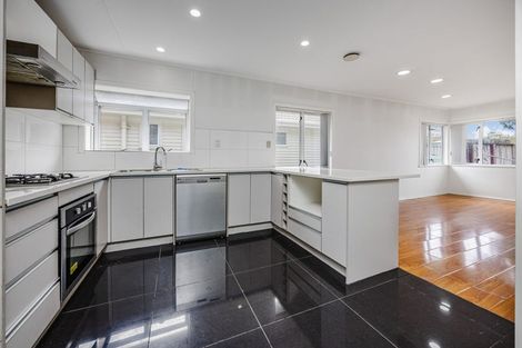 Photo of property in 76 Mclean Avenue, Papatoetoe, Auckland, 2025