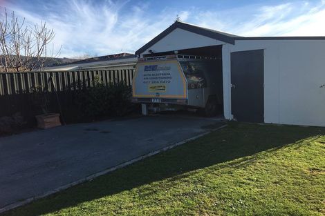 Photo of property in 20 Hughes Street, Waimate, 7924