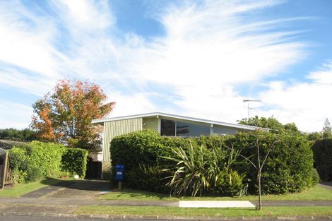 Photo of property in 42 Megan Avenue, Pakuranga Heights, Auckland, 2010