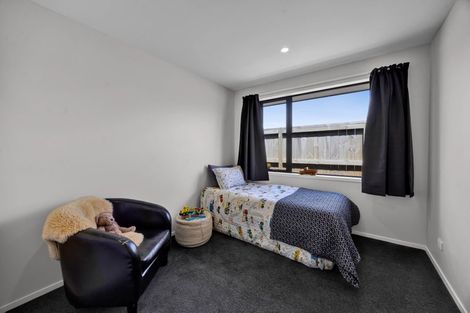 Photo of property in 8 Wheki Lane, Inglewood, 4330