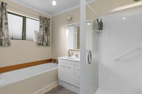 Photo of property in 5a Massey Street, Elderslea, Upper Hutt, 5018