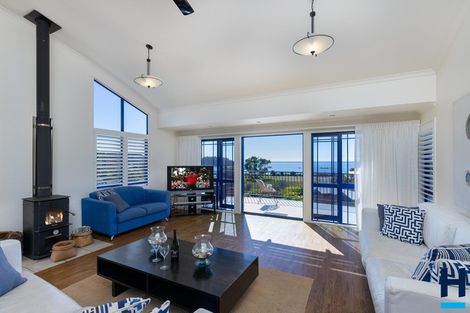 Photo of property in 8 Torlesse Drive, Kaiteriteri, Motueka, 7197