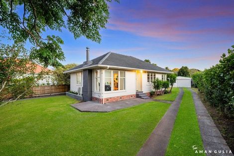 Photo of property in 18 Durham Street, Te Atatu Peninsula, Auckland, 0610