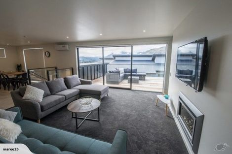Photo of property in 11b Saint Peters Place, Queenstown, 9300