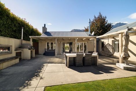 Photo of property in 18 Copper Beech Avenue, Frankton, Queenstown, 9300