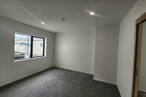 Photo of property in 2/64 Coronation Road, Hillcrest, Auckland, 0627