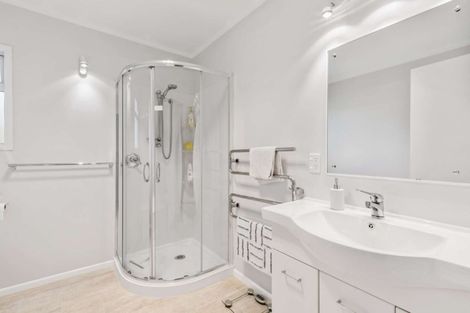 Photo of property in 5 Herald Way, Welcome Bay, Tauranga, 3112