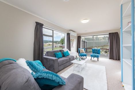 Photo of property in 118 Norana Road, Timberlea, Upper Hutt, 5018