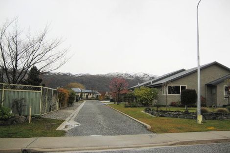 Photo of property in 8 Albert Drive, Clyde, 9330