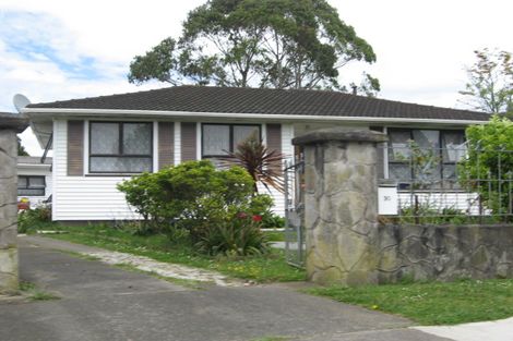 Photo of property in 30 Heyford Close, Mangere, Auckland, 2022