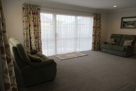 Photo of property in Trackside Villas, 91/2 Mako Mako Road, Levin, 5510