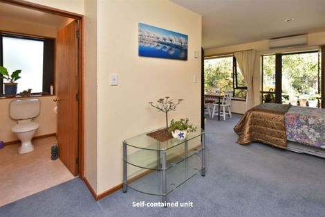 Photo of property in 33 Eders Road, Woodend, 7610