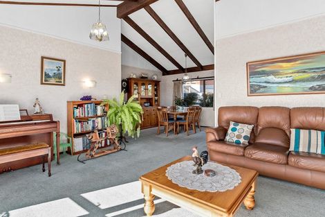 Photo of property in 145 Bellevue Road, Brookfield, Tauranga, 3110