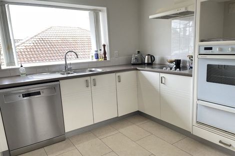 Photo of property in 2/2 Whitford Road, Howick, Auckland, 2014