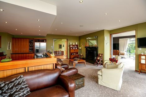 Photo of property in 531 South Road, Omata, New Plymouth, 4374