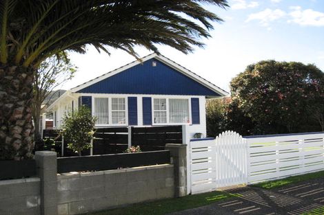 Photo of property in 19 Matthews Road, Wainuiomata, Lower Hutt, 5014