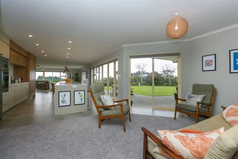 Photo of property in 457 Upland Road, Tarurutangi, New Plymouth, 4372