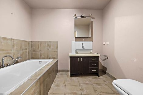 Photo of property in 3 Scott Road, Stanmore Bay, Whangaparaoa, 0932