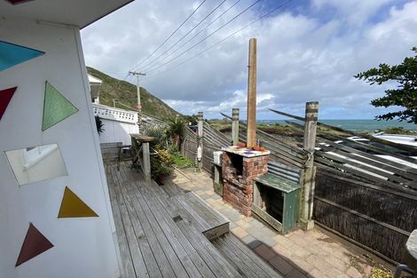 Photo of property in 36 Moa Point Road, Moa Point, Wellington, 6022