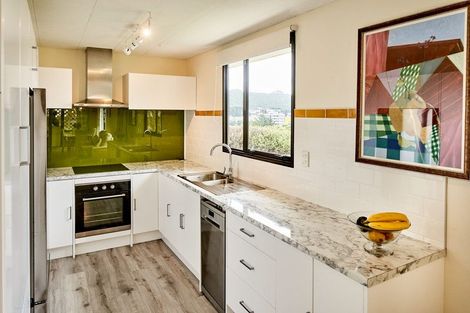 Photo of property in 4 Kivell Street, Ranui, Porirua, 5024