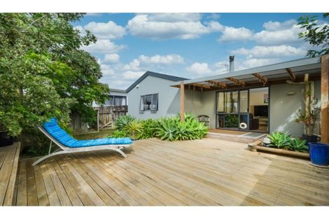 Photo of property in 46 Zefiro Drive, Massey, Auckland, 0614