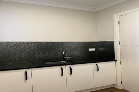 Photo of property in 128 Greenhithe Road, Greenhithe, Auckland, 0632