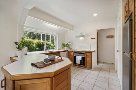 Photo of property in 13b Rodney Road, Northcote Point, Auckland, 0627