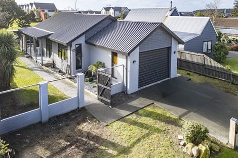 Photo of property in 15 Kalmia Place, Kaiapoi, 7630