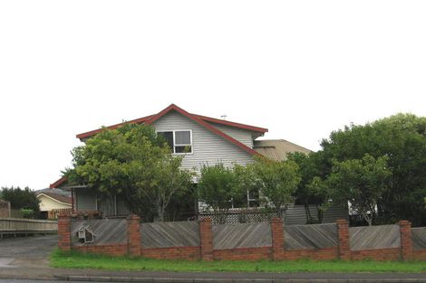 Photo of property in 330 West Coast Road, Glen Eden, Auckland, 0602