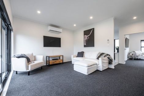 Photo of property in 24 Rose Leigh Drive, Cambridge, 3434