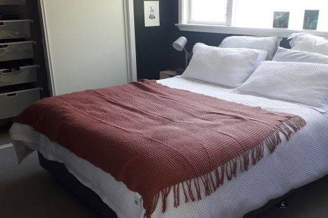 Photo of property in 15a Governor Road, Northland, Wellington, 6012