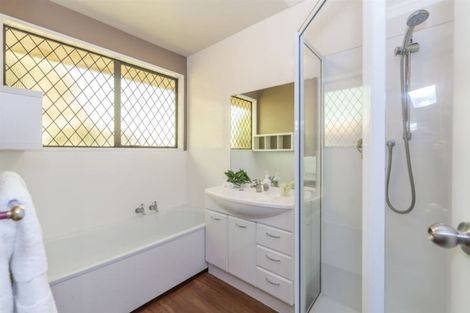 Photo of property in 14 Tyndale Place, Ilam, Christchurch, 8041