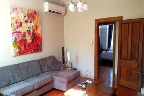 Photo of property in 11 Aorangi Terrace, Thorndon, Wellington, 6011