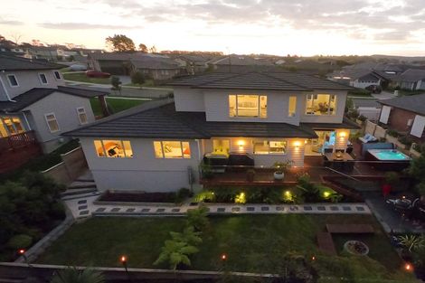 Photo of property in 82 Pohutukawa Parade, Riverhead, 0820