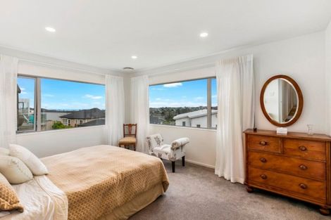 Photo of property in 25 Pioneer Rise, Silverdale, 0932