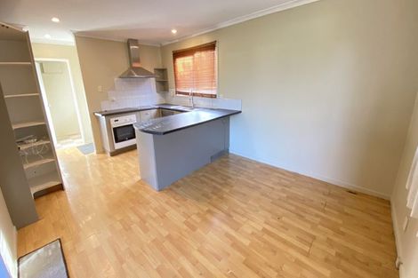 Photo of property in 3 Contessa Drive, Glenfield, Auckland, 0629